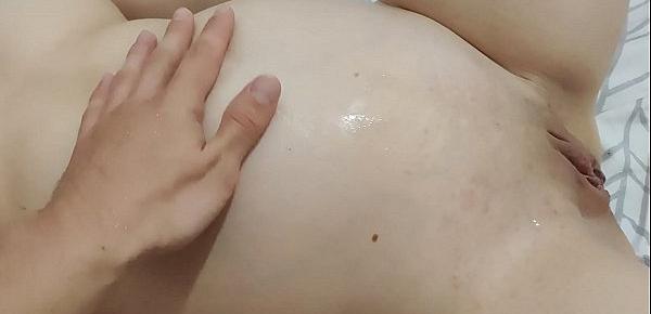  oiling pregnant belly and cock ride at morning